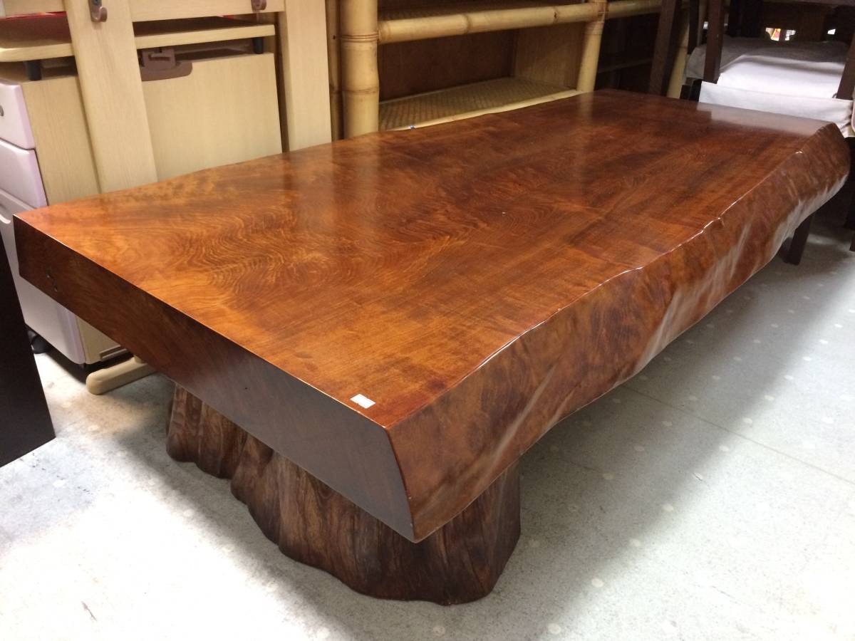 屋久杉天然木 無垢一枚板座卓 テーブル 伝統工芸 厚さ約11cmを買取致しました | リサイクルショップ 買取 福岡・北九州・八幡西区・直方