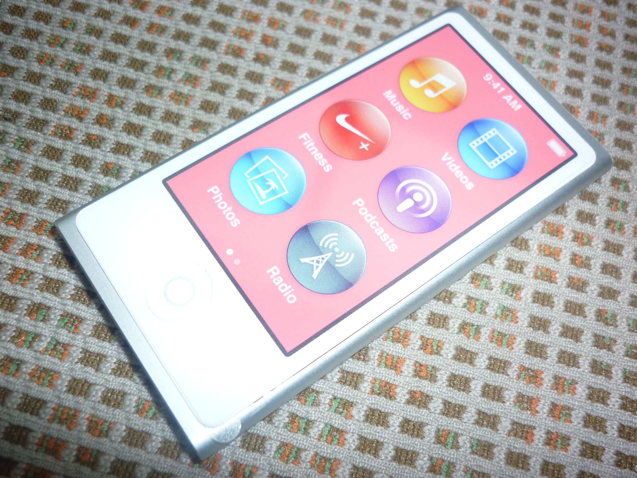 ★新品★未使用★Apple iPod nano 第7世代 16GB シルバー