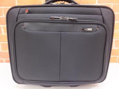 Samsonite サムソナイト スーツケース 機内持ち込み 軽量 Sサイズ ビジネスバッグ ソフト ブラック 買取いたしました リサイク